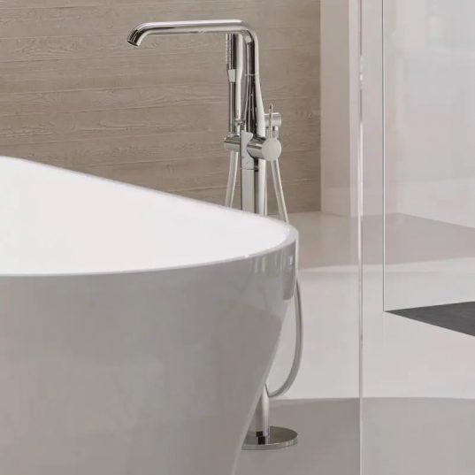 Bodenstehende Armatur Grohe Essence